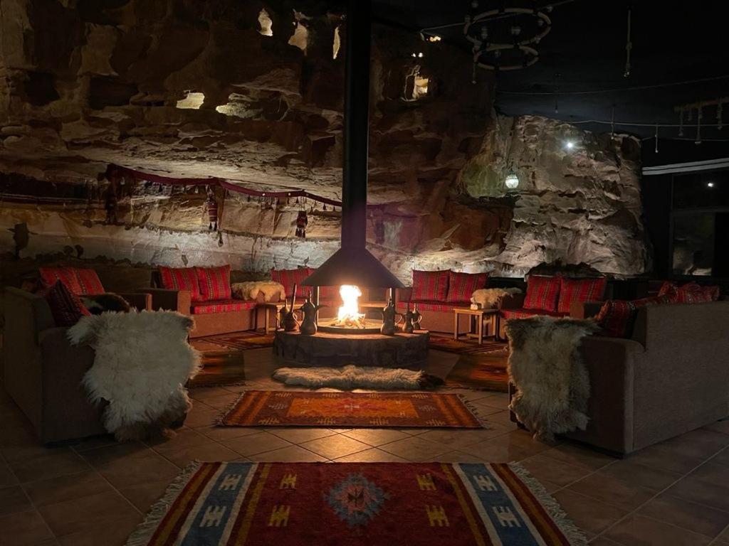 Wadi Rum Bedouin Camp ภายนอก รูปภาพ