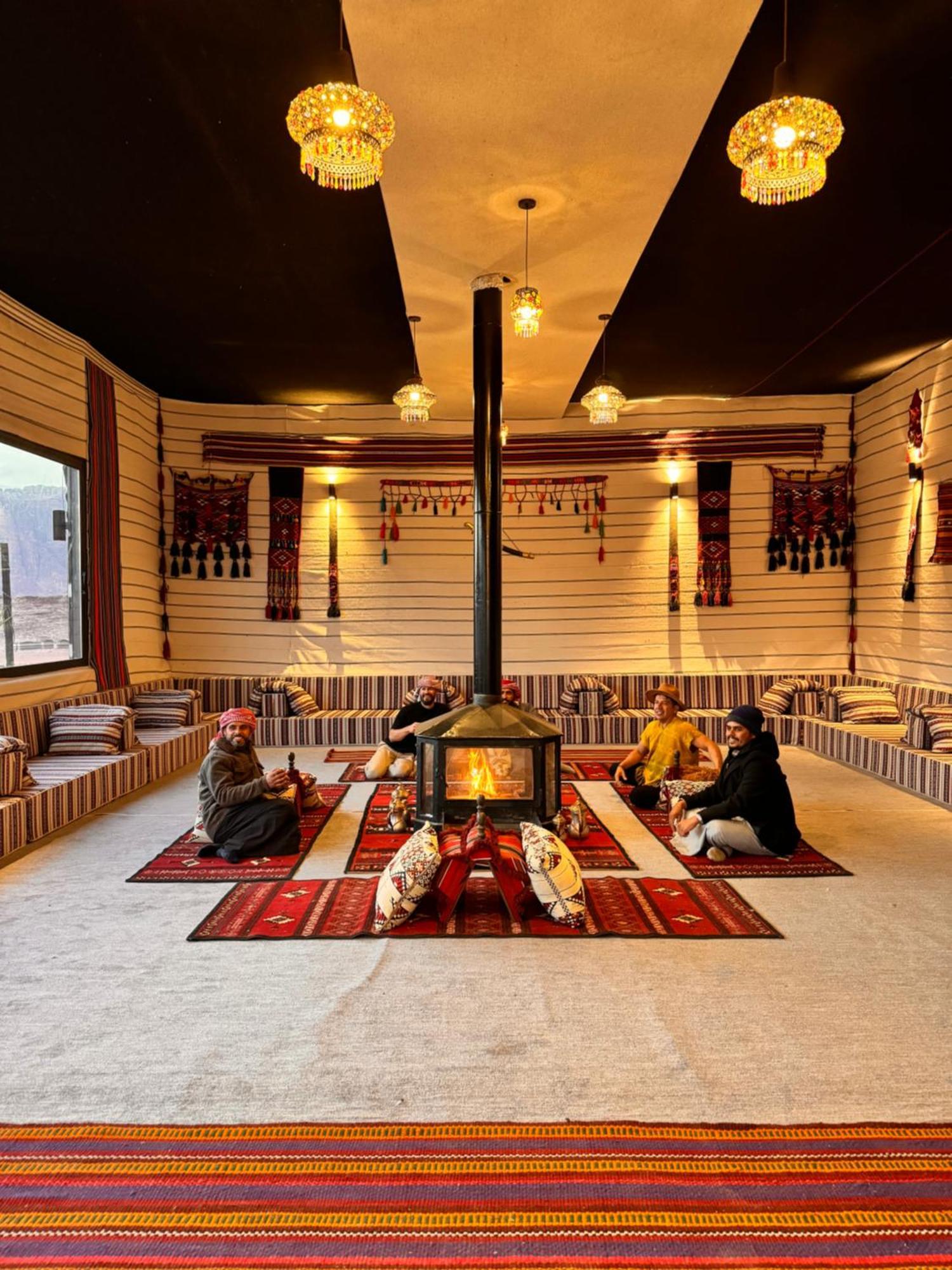 Wadi Rum Bedouin Camp ภายนอก รูปภาพ